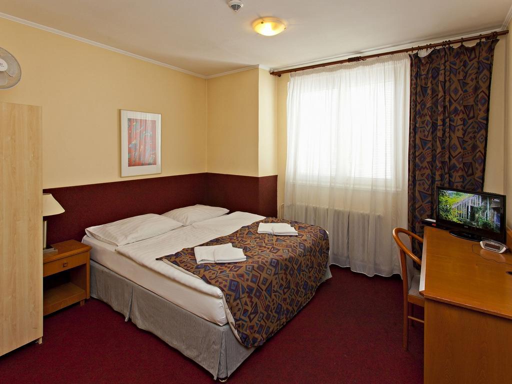 A Plus Hotel & Hostel 프라하 외부 사진