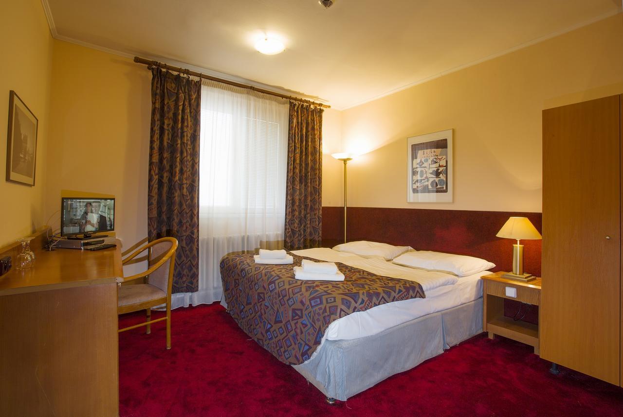A Plus Hotel & Hostel 프라하 외부 사진