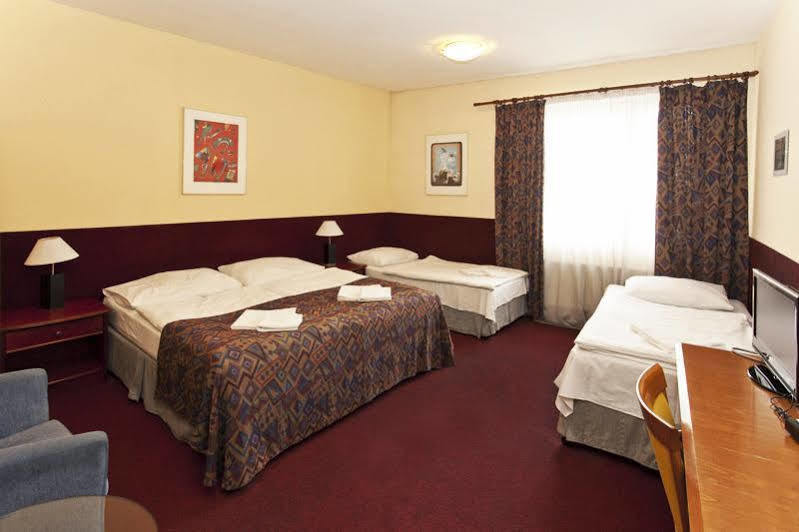 A Plus Hotel & Hostel 프라하 외부 사진